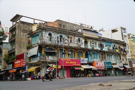 TP.HCM: Di dời khẩn cấp các hộ dân sống tại chung cư 440 Trần Hưng Đạo