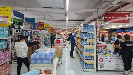 TP.HCM: Tăng cường kiểm tra việc tăng giá hàng hóa tại chợ, siêu thị