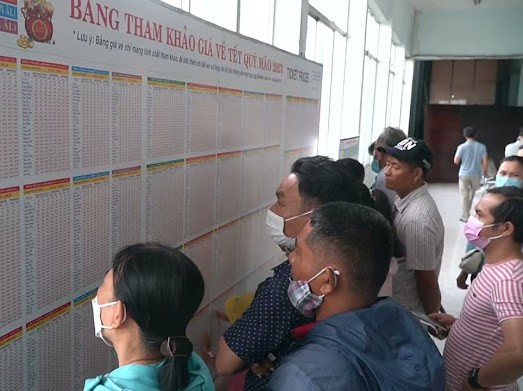 Ga Sài Gòn nhộp nhịp ngày đầu bán vé Tết Quý Mão 2023