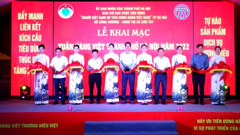 Khai mạc chương trình Tuần hàng Việt năm 2022 tại Sơn Tây