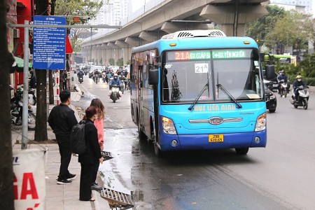 Mạng lưới xe buýt tiếp tục được phát triển