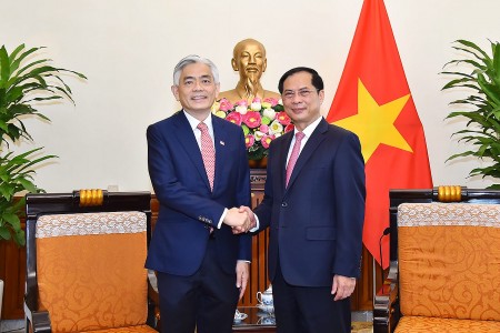 Thúc đẩy hợp tác kinh tế Việt Nam - Singapore