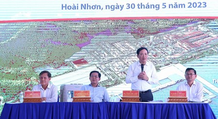 Bình Định thông tin chủ trương dự án Khu liên hợp gang thép Long Sơn
