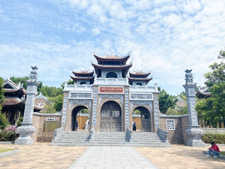 Về thăm đền Chung Sơn - Đền thờ gia tiên Chủ tịch Hồ Chí Minh
