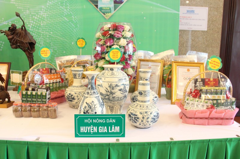 Hàng trăm sản phẩm nông nghiệp được trưng bày tại Đại hội đại biểu Hội Nông dân Thành phố
