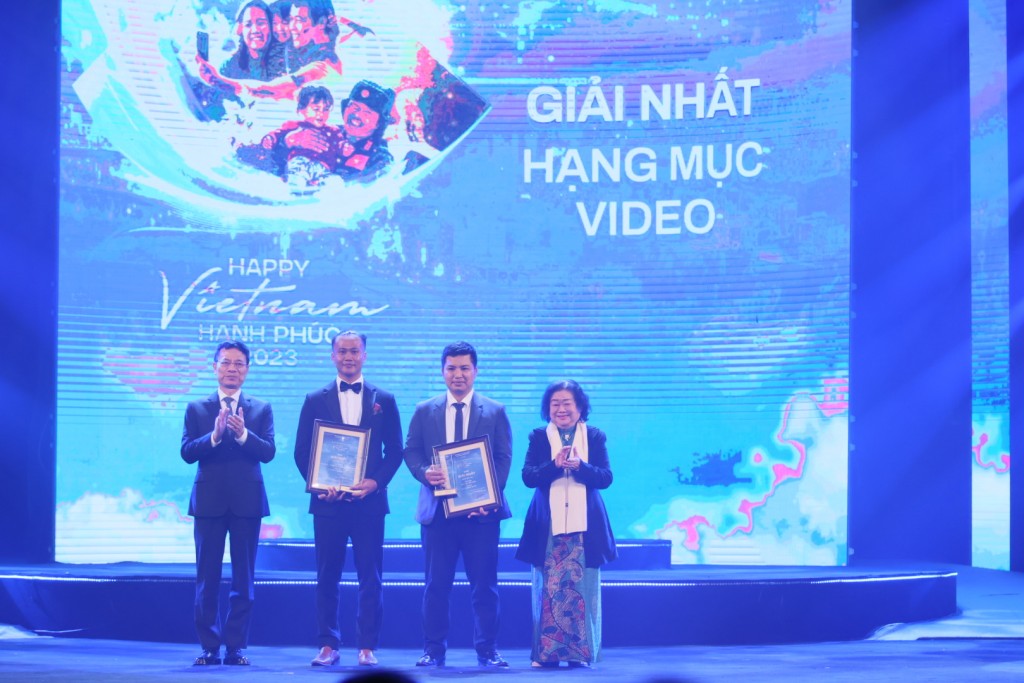 28 tác phẩm đoạt giải Cuộc thi ảnh, video “Việt Nam hạnh phúc”