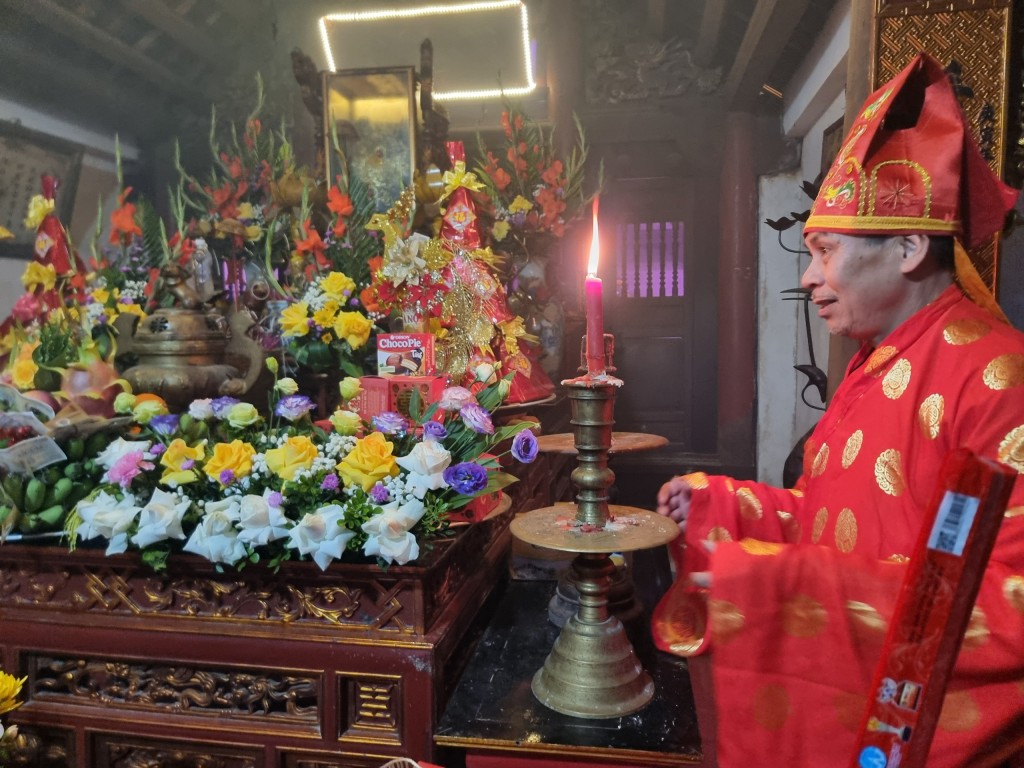 Độc đáo phong tục rước lửa lấy may trong đêm giao thừa ở Nam Định