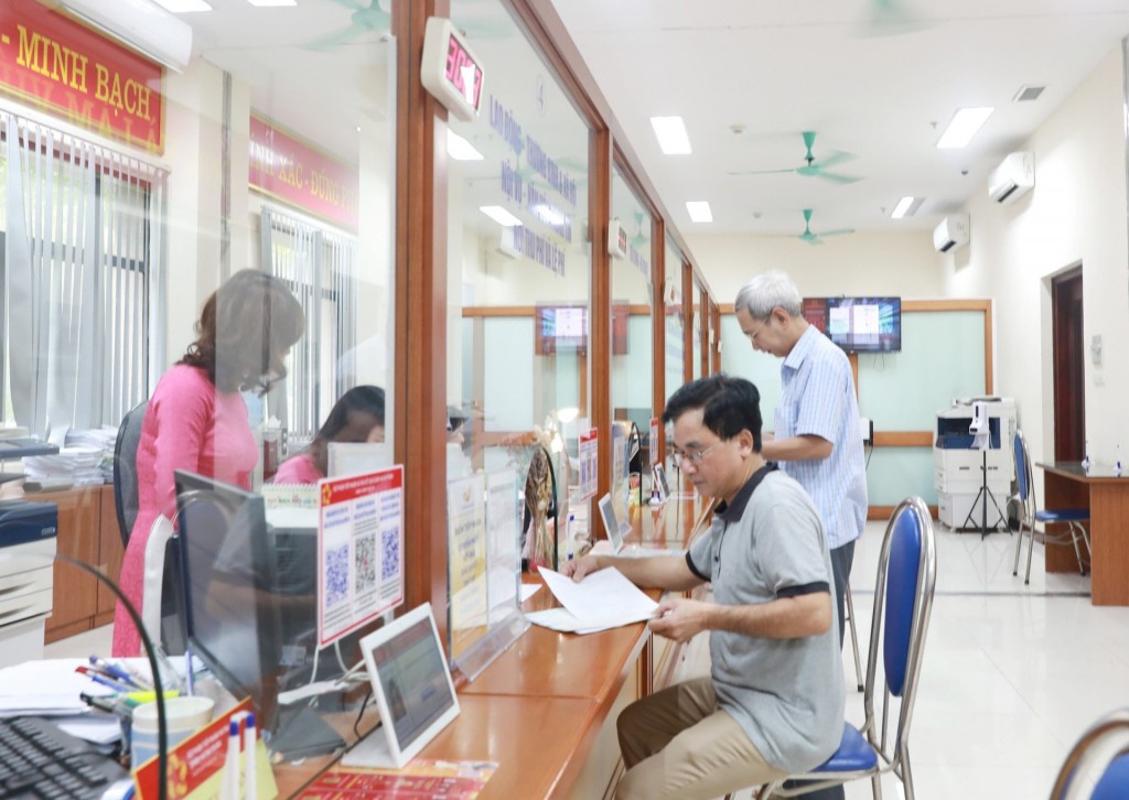 Từ 1/6, bộ phận “một cửa” ở Hà Nội thực hiện thanh toán không dùng tiền mặt