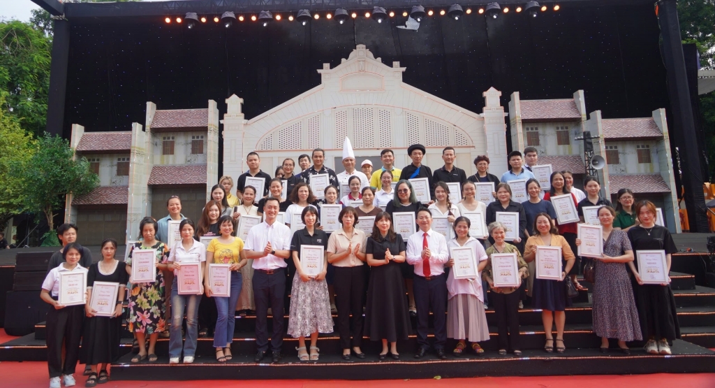 Trên 20.000 lượt khách tham quan Lễ hội Quà tặng Du lịch Hà Nội 2024