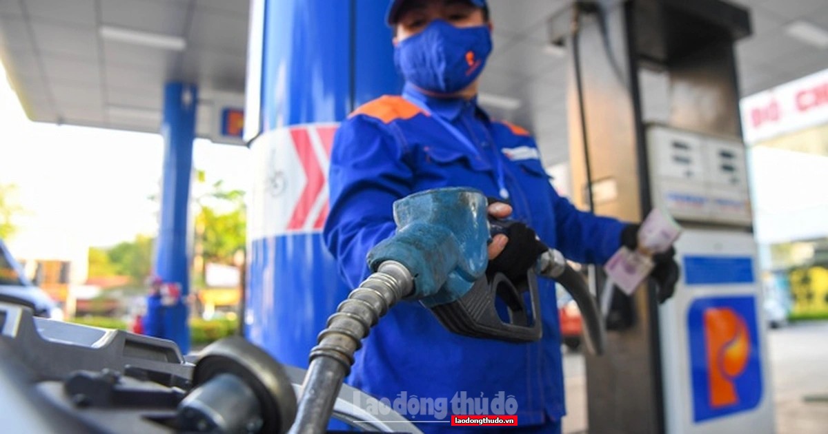 Dự báo giá xăng tăng 400 đồng/lít sau 2 lần giảm liên tiếp trong tuần