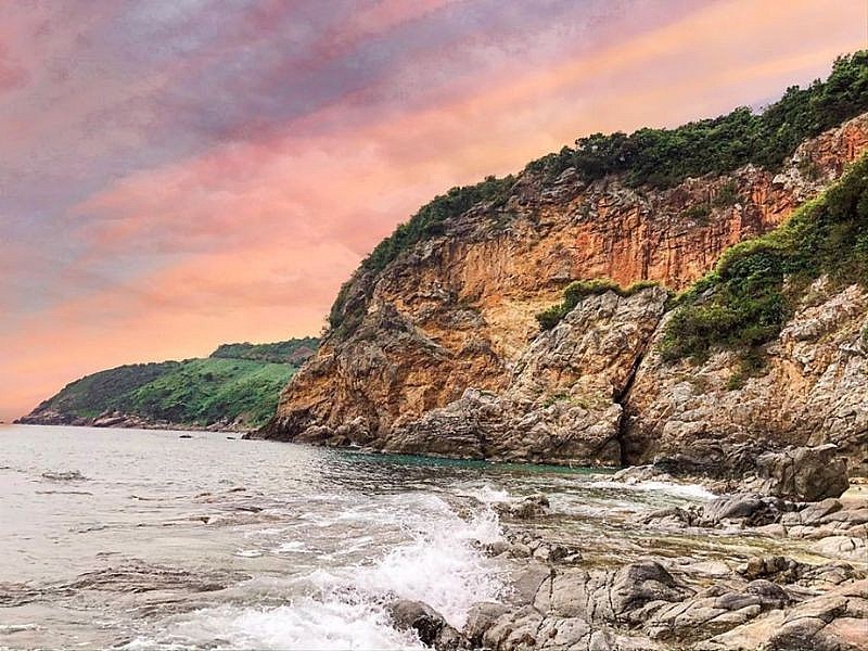 Ghềnh Bàng: Nét đẹp hoang sơ giữa lòng bán đảo Sơn Trà