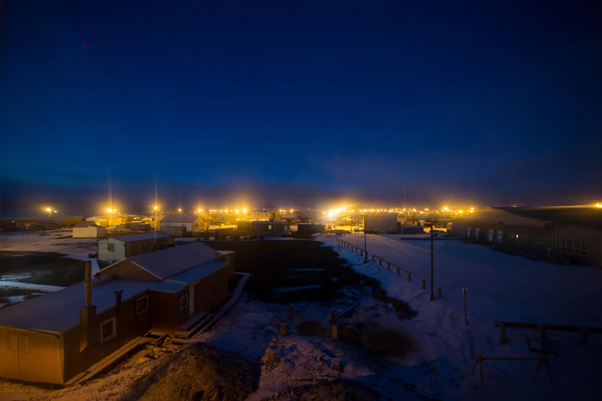 Utqiagvik - Vùng đất kỳ lạ nhất thế giới: 65 ngày không thấy mặt trời, mùa hè lại không có đêm