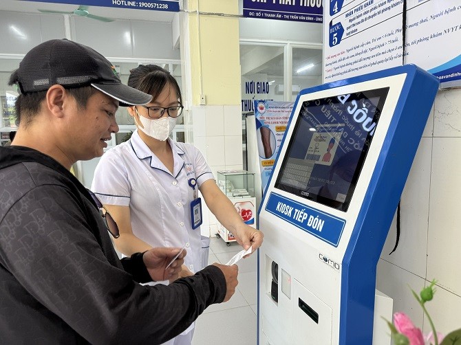 Ngành Y tế Hà Nội đổi mới, nâng cao chất lượng phục vụ nhân dân