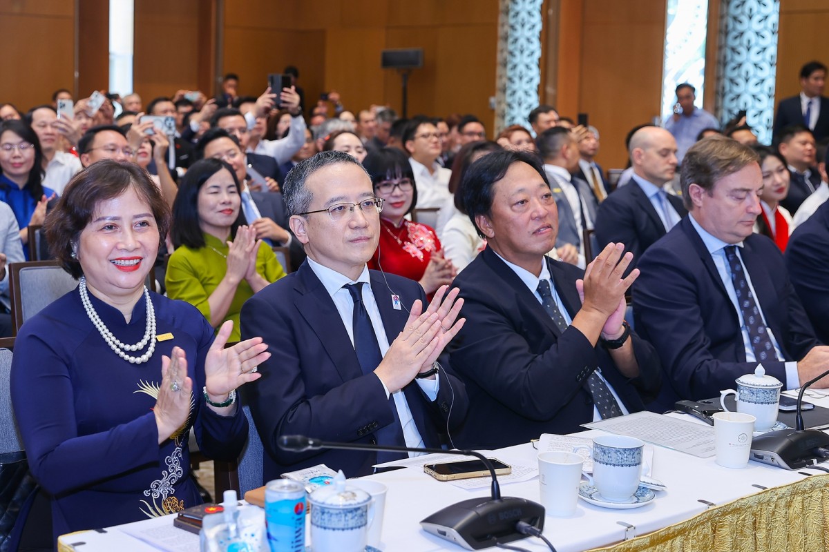 Thủ tướng gửi 3 thông điệp quan trọng đến cộng đồng doanh nghiệp Thủ tướng gửi 3 thông điệp quan trọng đến cộng đồng doanh nghiệp