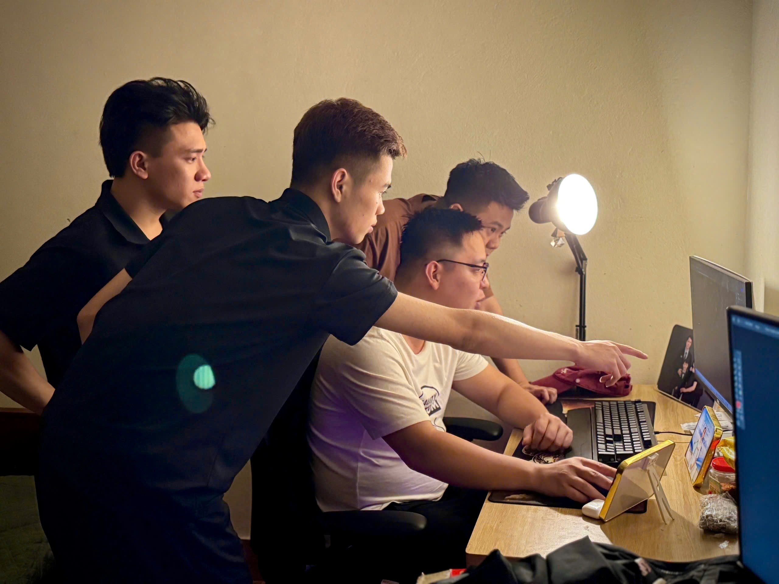 Chuyện về người trẻ viết tiếp ký ức lịch sử bằng công nghệ