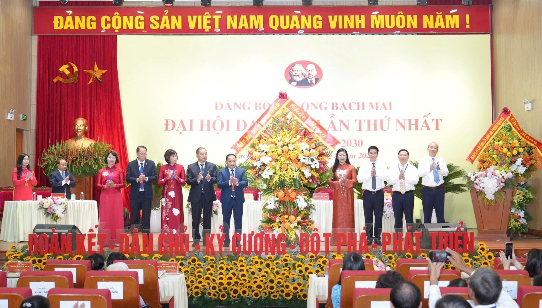 Hướng về Đại hội XIV của Đảng: Ý kiến đóng góp tâm huyết từ cán bộ cơ sở