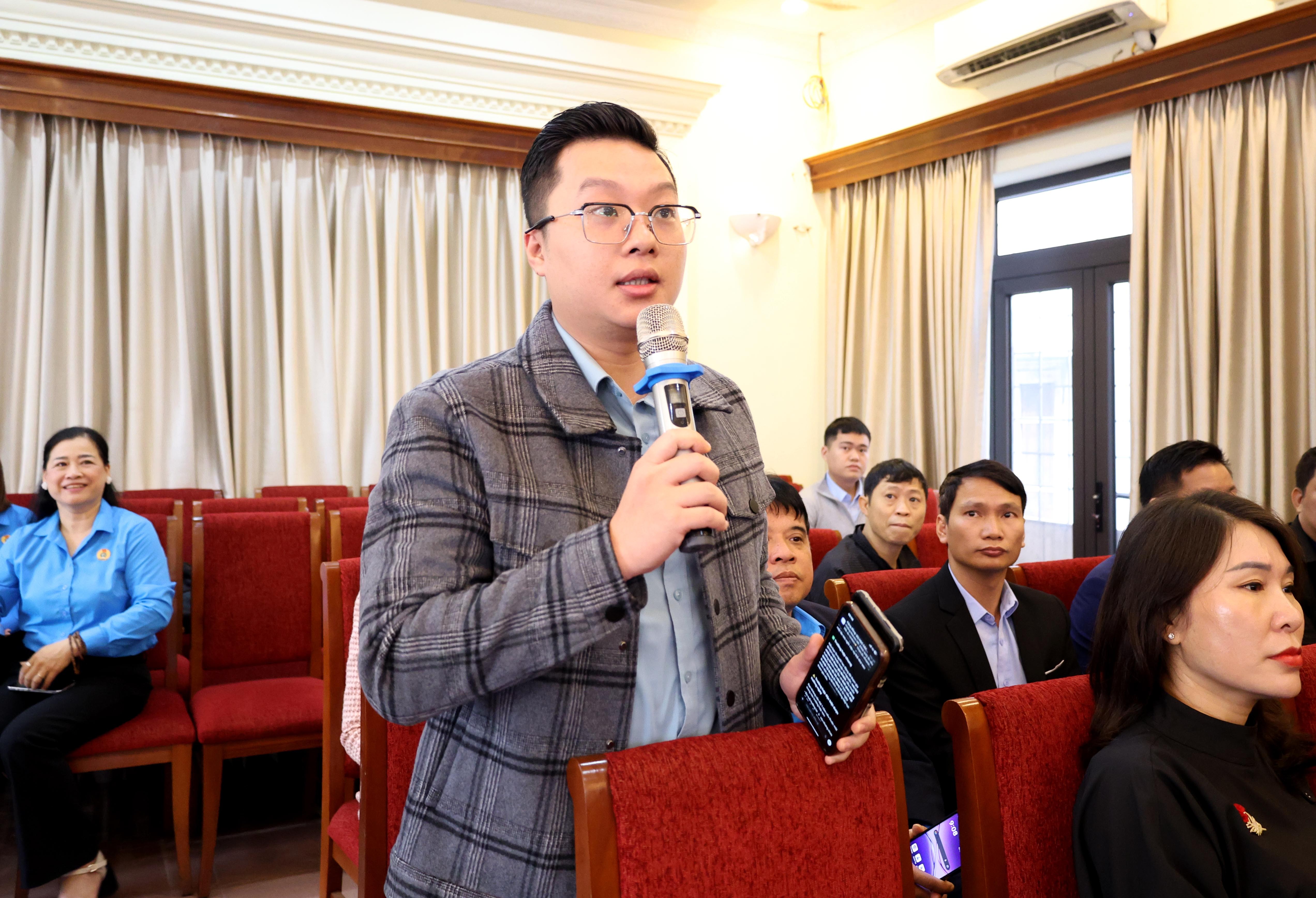 ĐANG TRỰC TUYẾN: Giải đáp về Đại hội Công đoàn cơ sở và các chính sách lao động, bảo hiểm xã hội