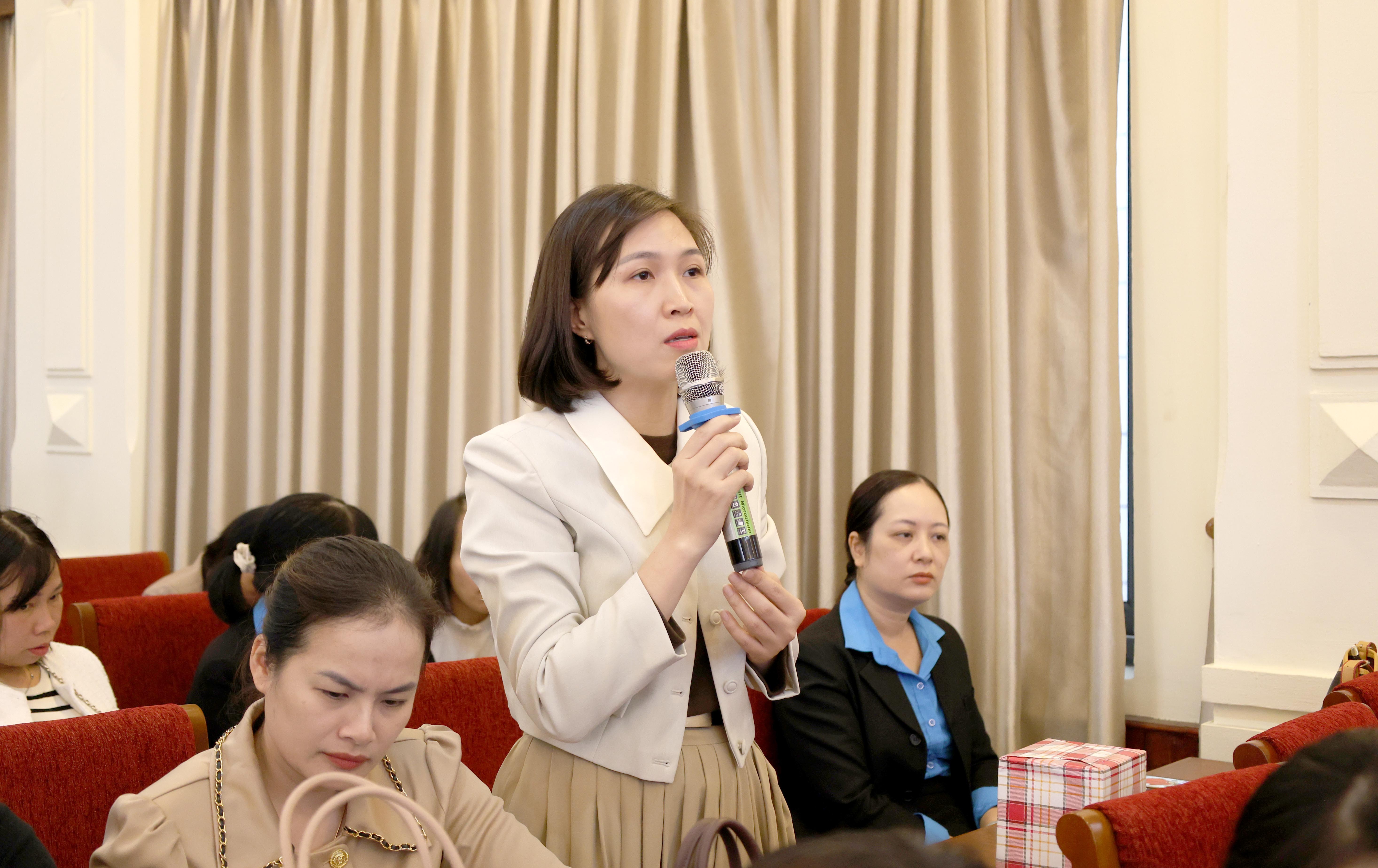 ĐANG TRỰC TUYẾN: Giải đáp về Đại hội Công đoàn cơ sở và các chính sách lao động, bảo hiểm xã hội