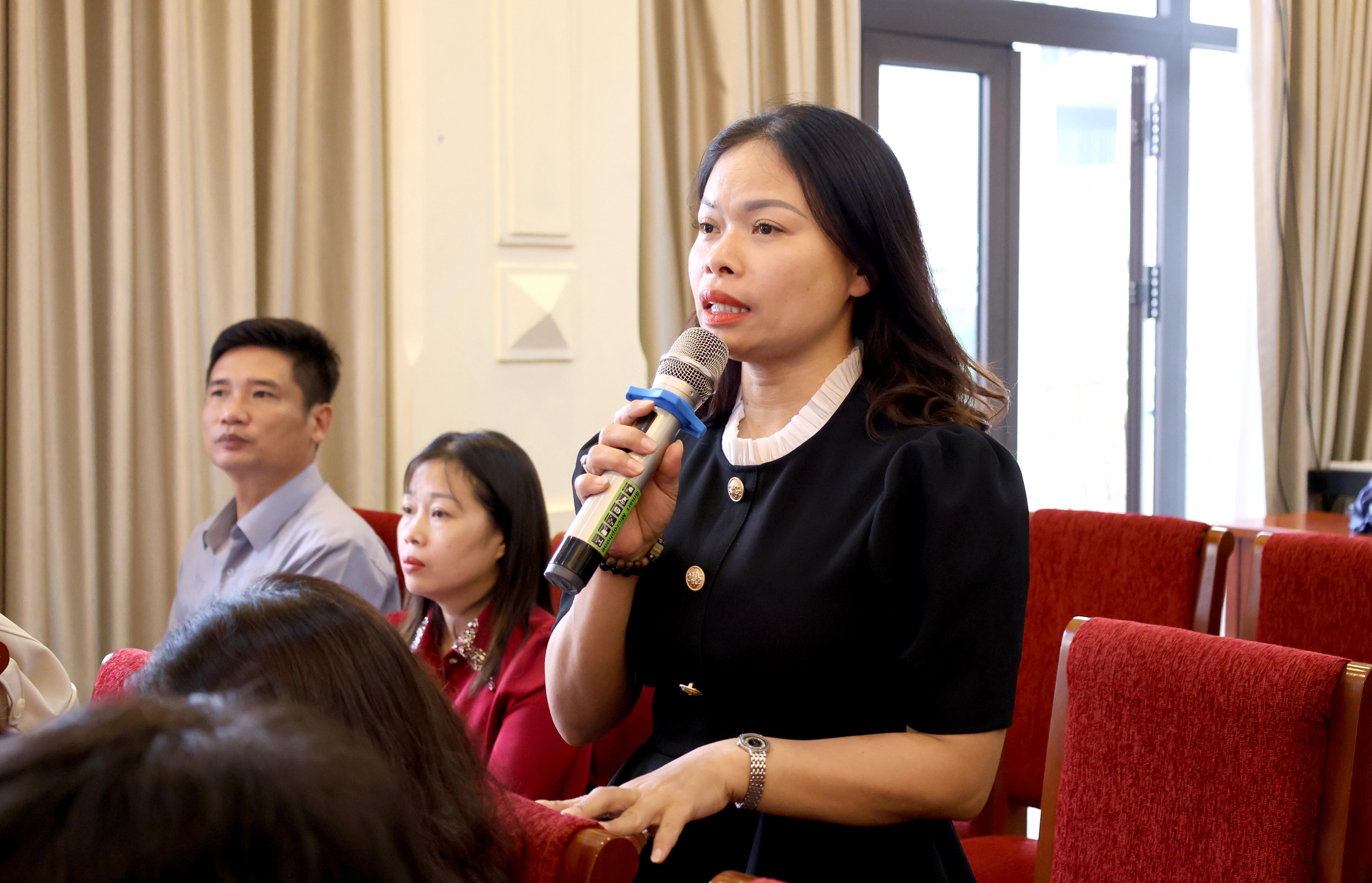 ĐANG TRỰC TUYẾN: Giải đáp về Đại hội Công đoàn cơ sở và các chính sách lao động, bảo hiểm xã hội