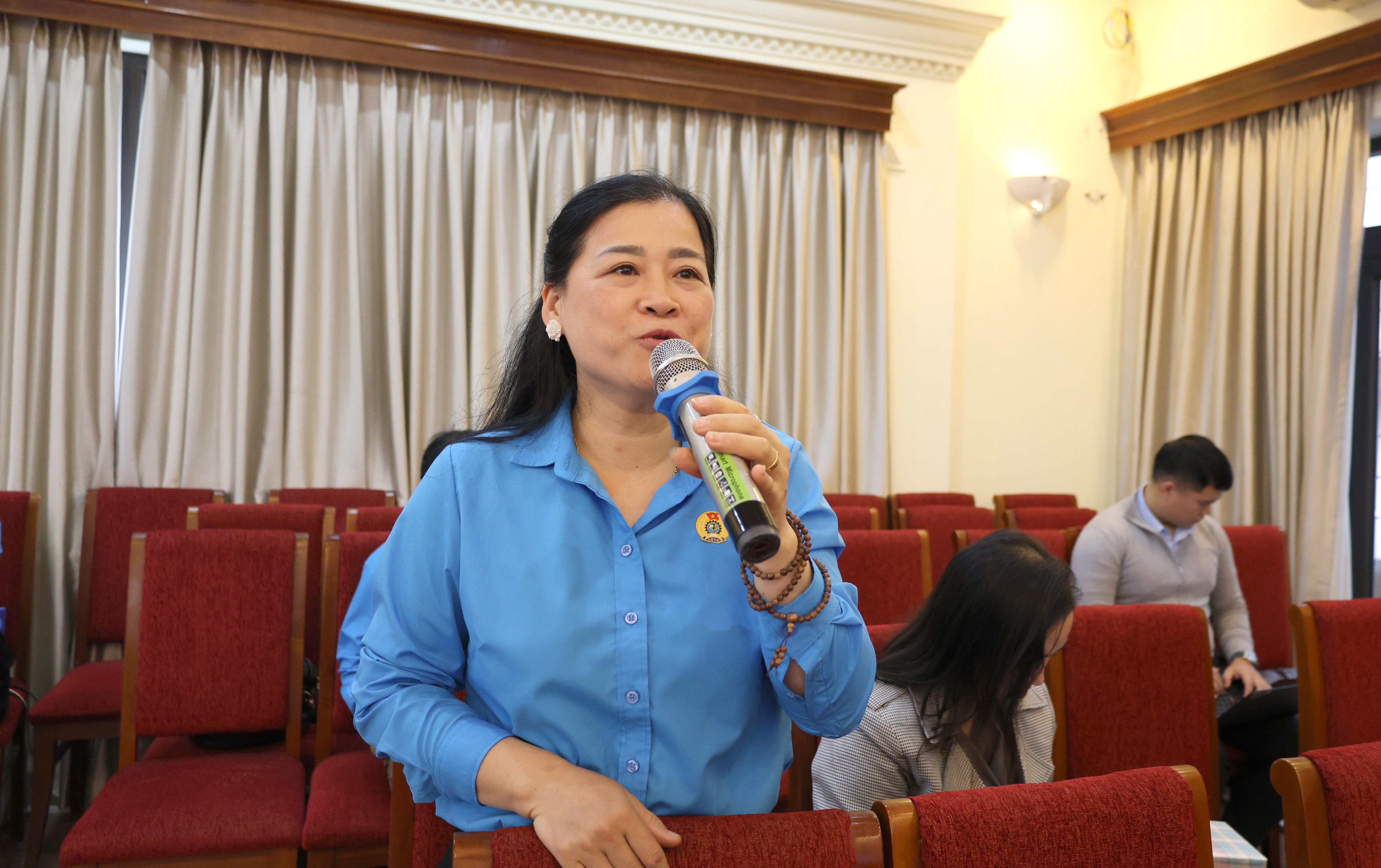 ĐANG TRỰC TUYẾN: Giải đáp về Đại hội Công đoàn cơ sở và các chính sách lao động, bảo hiểm xã hội