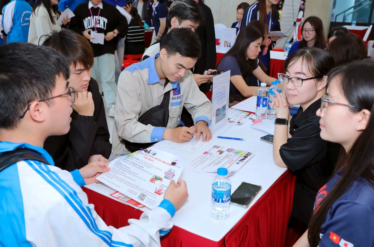 Đổi mới mô hình tư vấn, mở rộng kết nối thị trường lao động