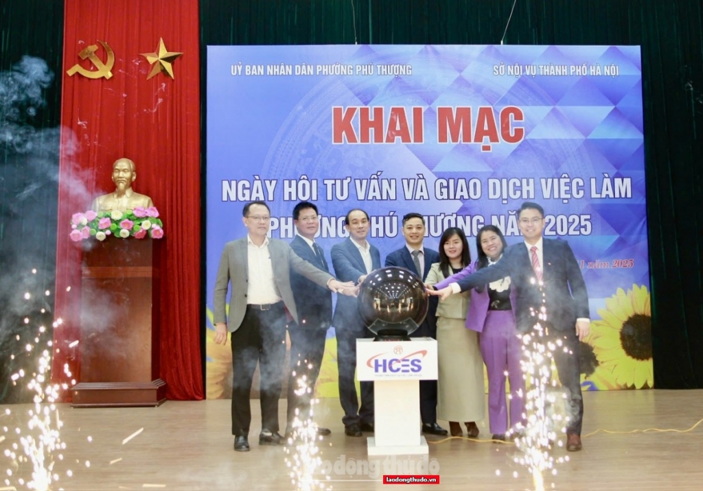 Gần 1.500 chỉ tiêu tuyển dụng tại Ngày hội tư vấn và giao dịch việc làm phường Phú Thượng