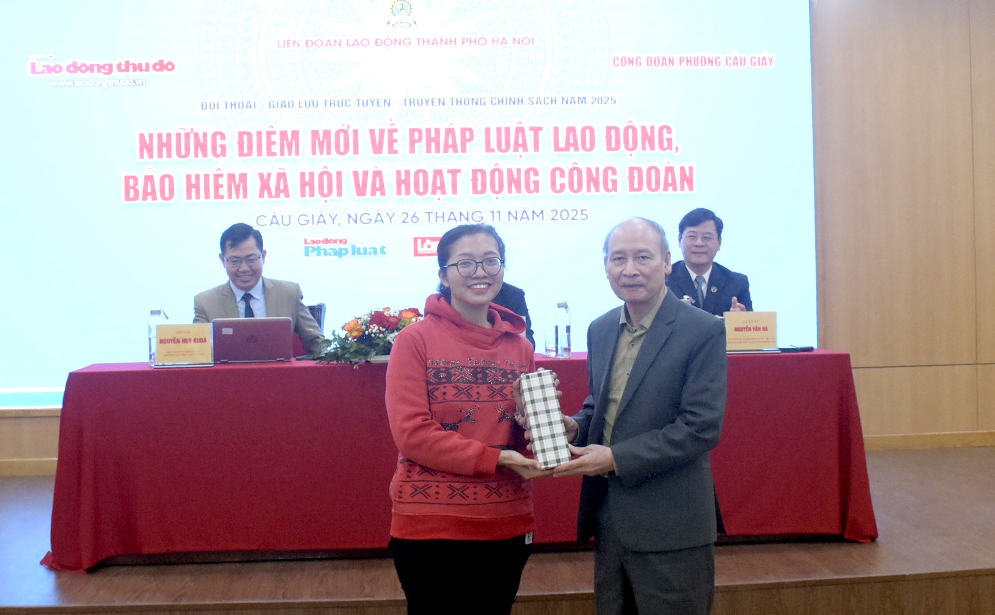 TRỰC TUYẾN: Những điểm mới về pháp luật lao động, bảo hiểm xã hội và hoạt động Công đoàn 2025