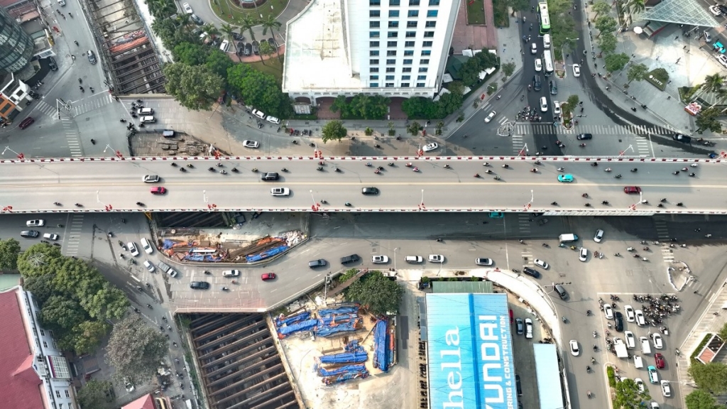 Hoàn thành thu gọn rào chắn nhiều điểm thi công tuyến metro Nhổn - ga Hà Nội