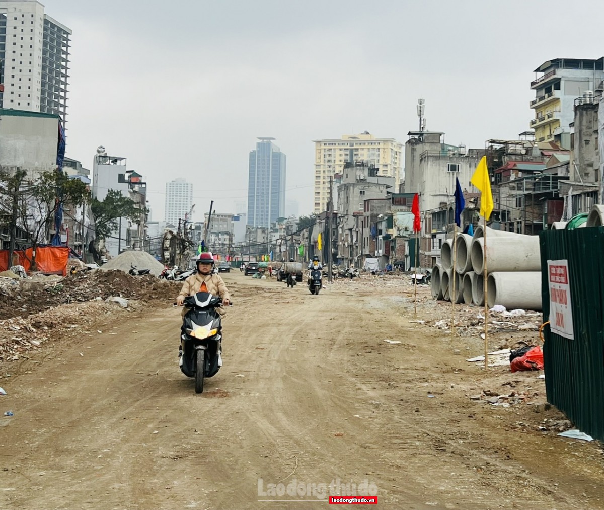 Hà Nội bổ sung chính sách hỗ trợ bồi thường, tháo gỡ vướng mắc trong giải phóng mặt bằng Hà Nội bổ sung chính sách hỗ trợ bồi thường, tháo gỡ vướng mắc trong giải phóng mặt bằng