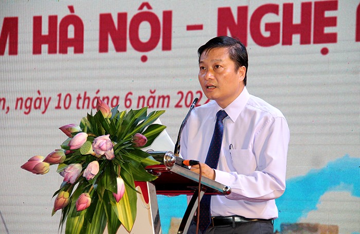Phó Chủ tịch Thường trực UBND tỉnh Lê Hồng Vinh phát biểu. Ảnh: MK
