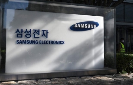 Samsung Electronics tụt bảy bậc trong danh sách 100 công ty lớn nhất