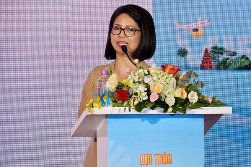 Bà Nguyễn Thị Thanh Thủy, Giám đốc kinh doanh tập đoàn Silk Path, phát biểu. Ảnh: B.P