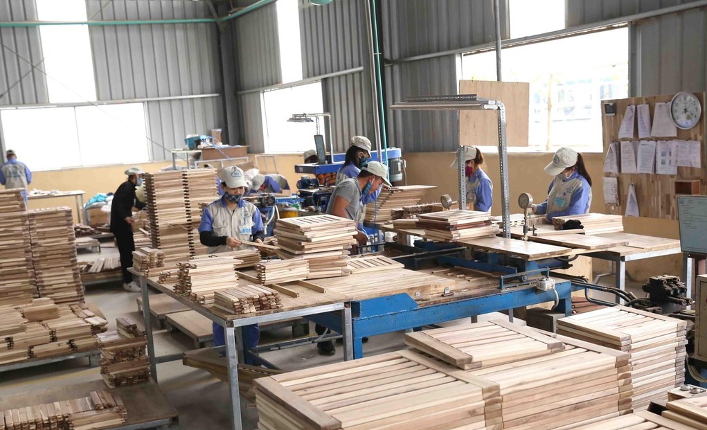 Hỗ trợ doanh nghiệp xuất khẩu gỗ và lâm sản vượt khó