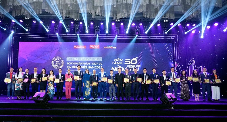 Công bố và vinh danh 100 sản phẩm, dịch vụ Tin Dùng Việt Nam 2022 ảnh 2