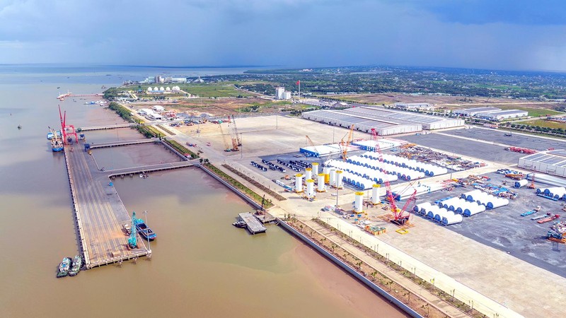 Cảng quốc tế Long An là đòn bẩy thu hút doanh nghiệp đến Long An đầu tư phát triển logistics.